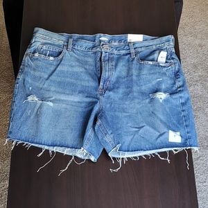 Old Navy distressed cut off 5 inch inseam denim shorts BNWT